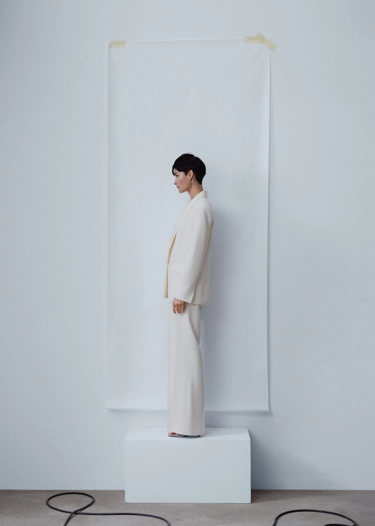 Veste Tailleur Détails Satinés 4 Veste Tailleur Détails Satinés – Image 4