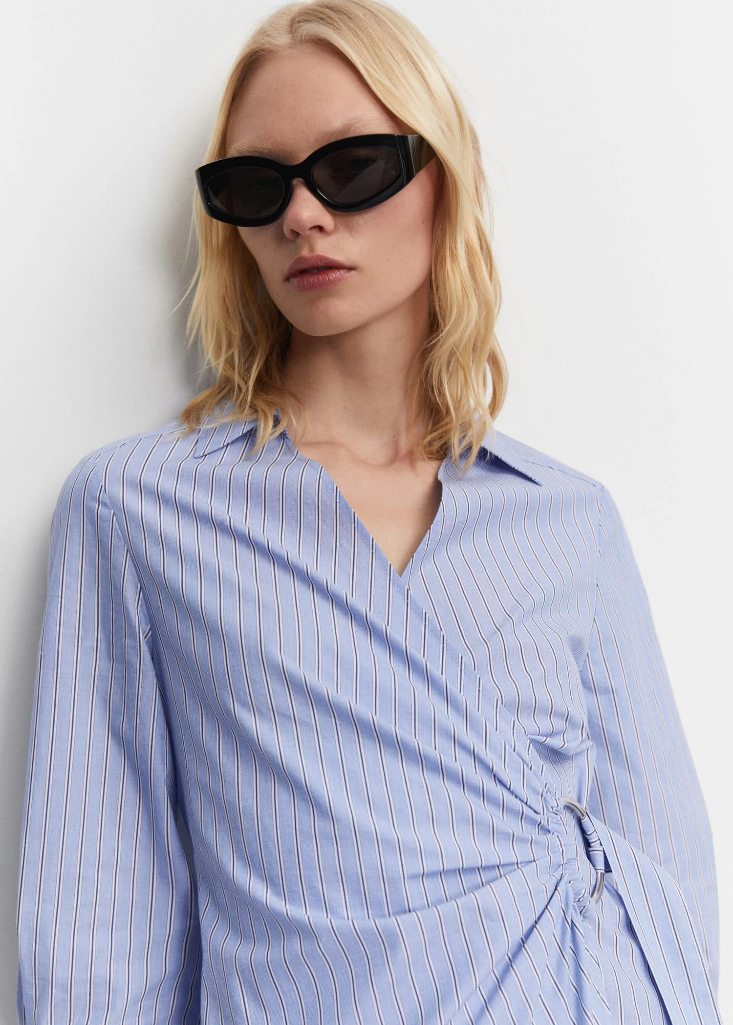 Robe Chemise Détail Métallique 4 Robe Chemise Détail Métallique – Image 4