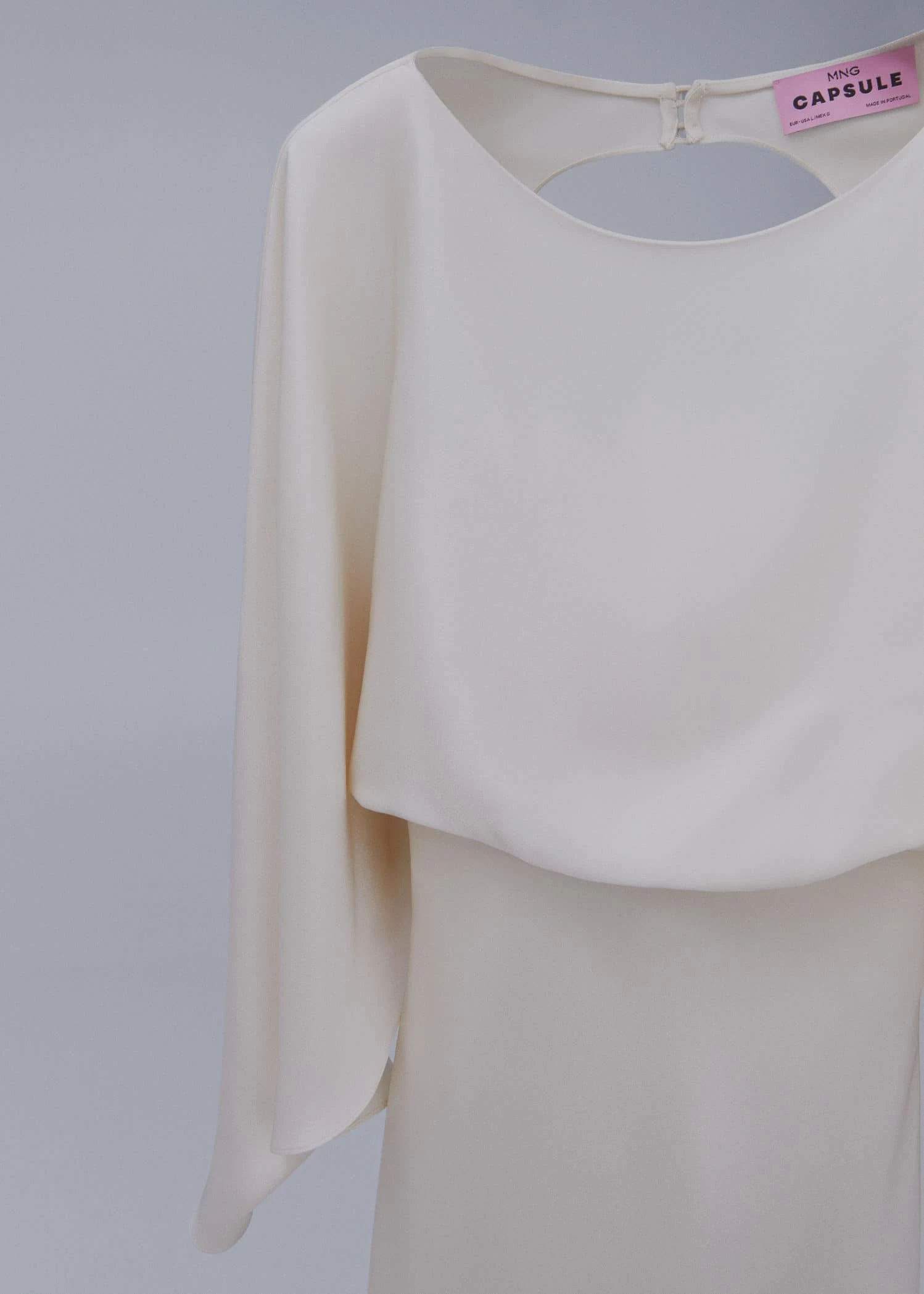 Robe Style Lingerie Détail Cape 6 Robe Style Lingerie Détail Cape – Image 6