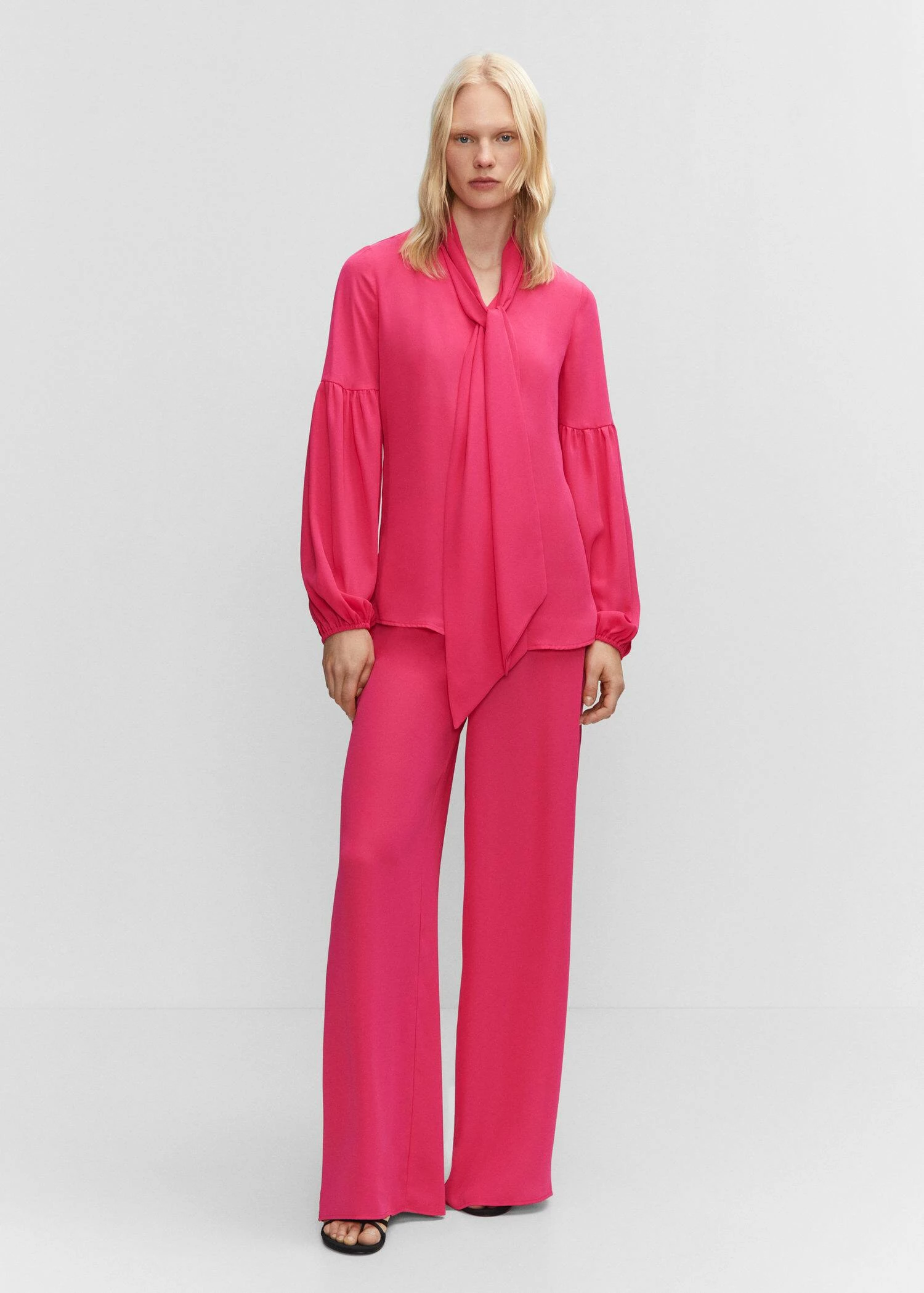 Blouse Lavallière Manches Bouffantes 9 Blouse Lavallière Manches Bouffantes – Image 9