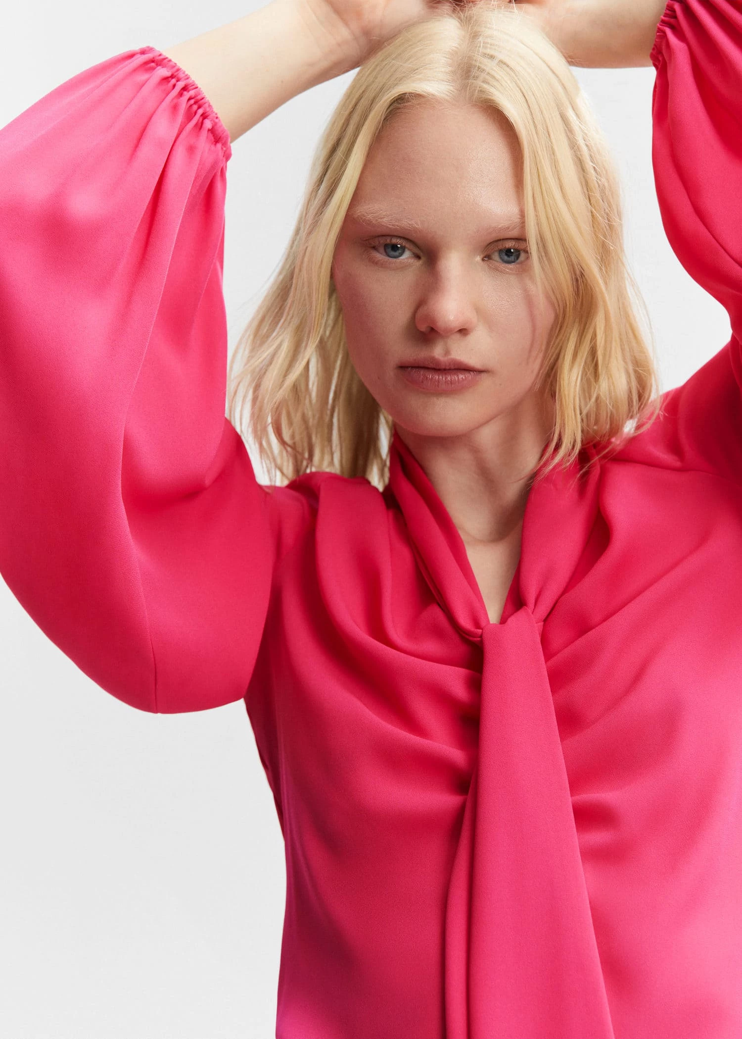 Blouse Lavallière Manches Bouffantes 11 Blouse Lavallière Manches Bouffantes – Image 11