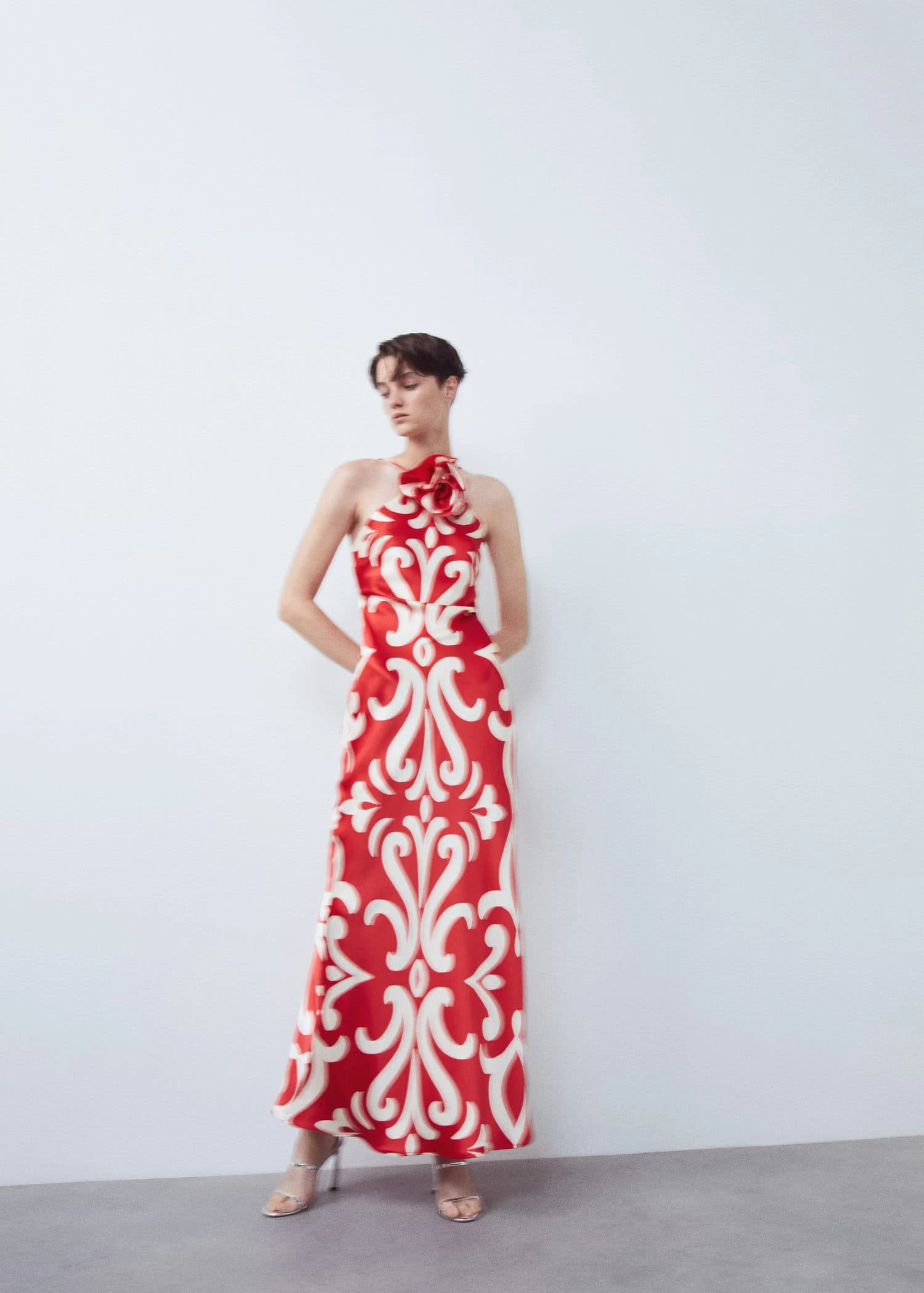 Robe Emmanchures Américaines Détail Fleur 6 Robe Emmanchures Américaines Détail Fleur – Image 6