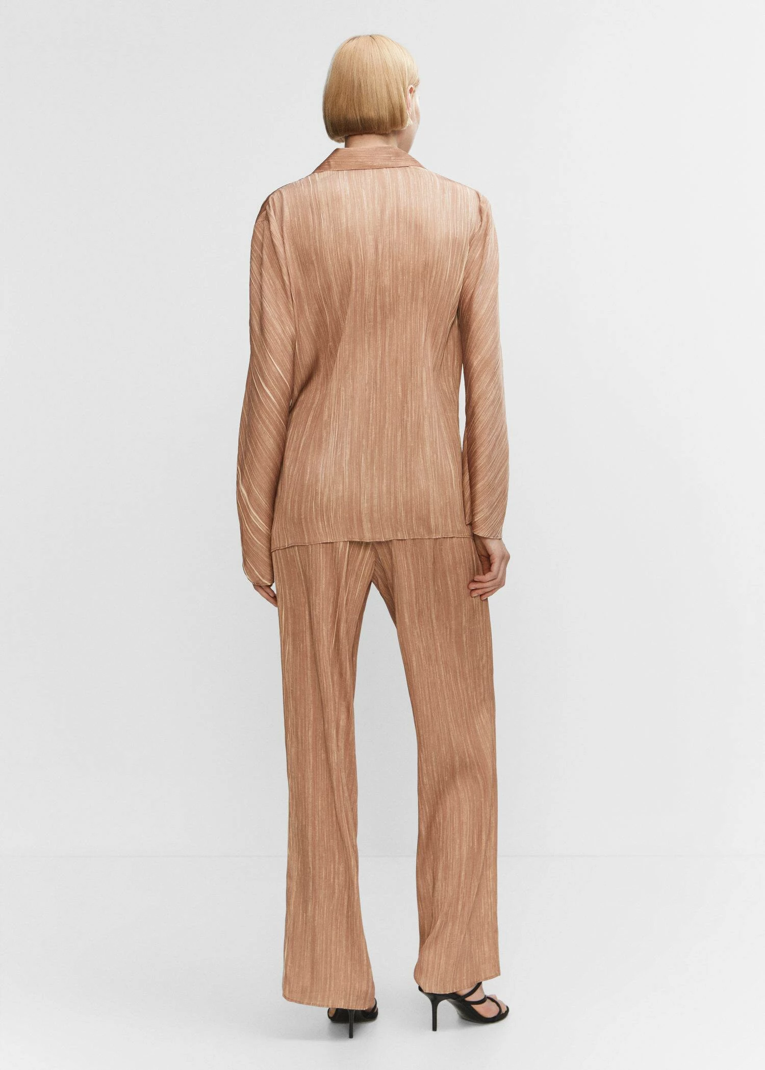 Pantalon Plissé Satiné 3 Pantalon Plissé Satiné – Image 3