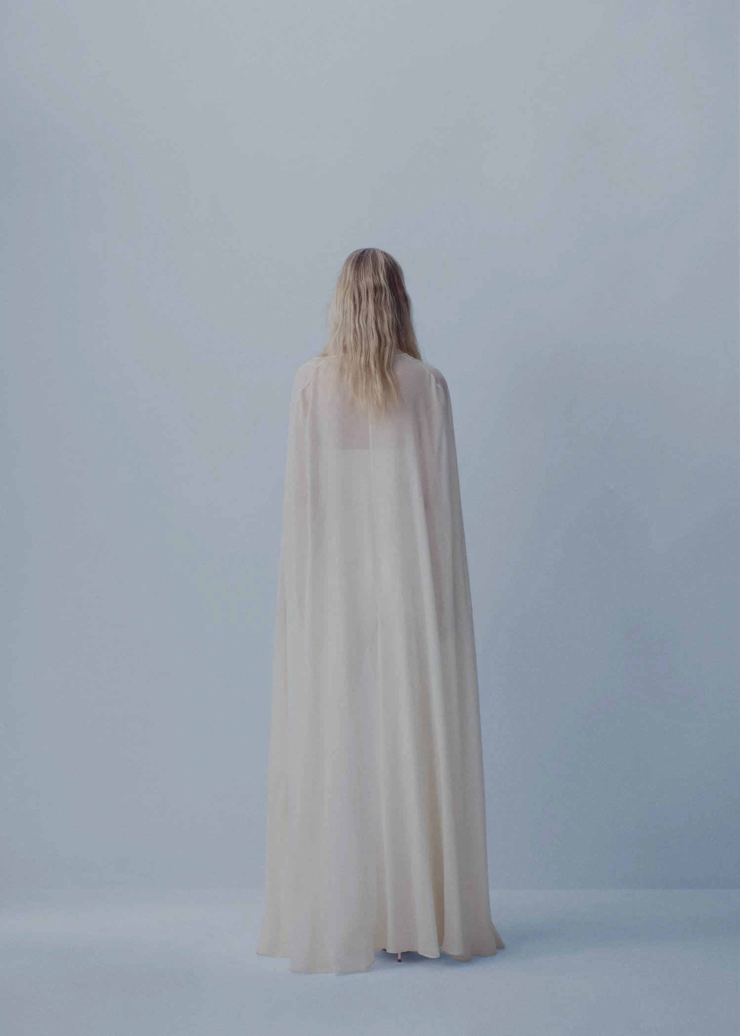 Longue Cape Ceinture à Nouer 3 Longue Cape Ceinture à Nouer – Image 3