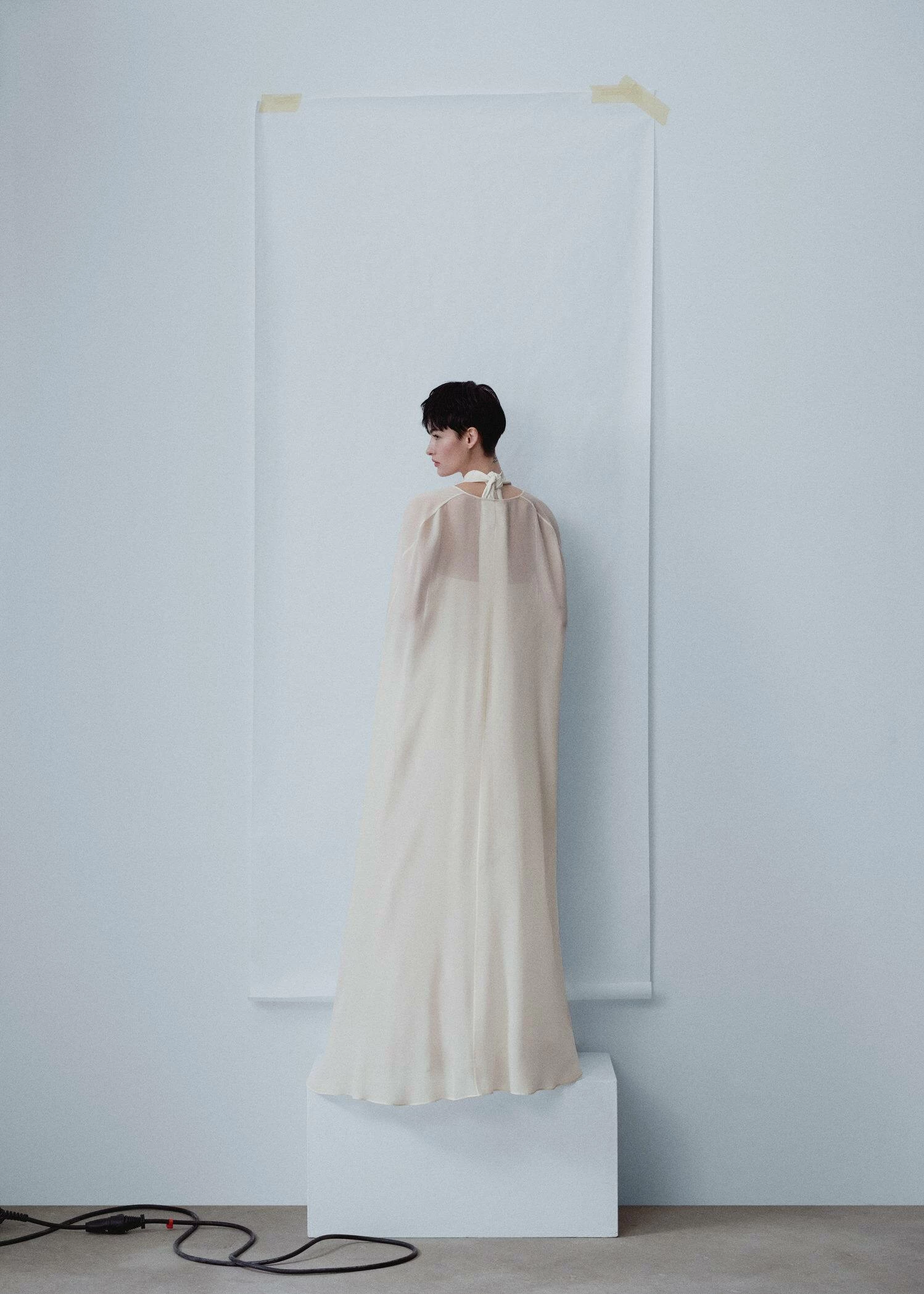 Longue Cape Ceinture à Nouer 9 Longue Cape Ceinture à Nouer – Image 9