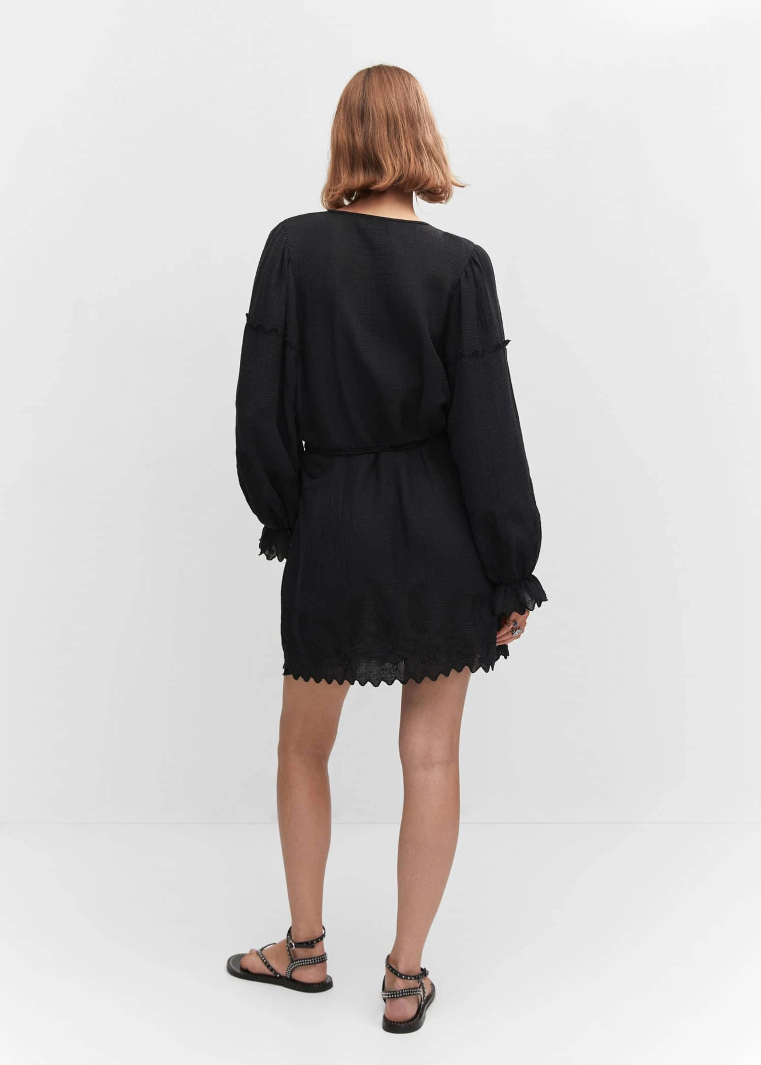 Robe Texturée Broderies 3 Robe Texturée Broderies – Image 3