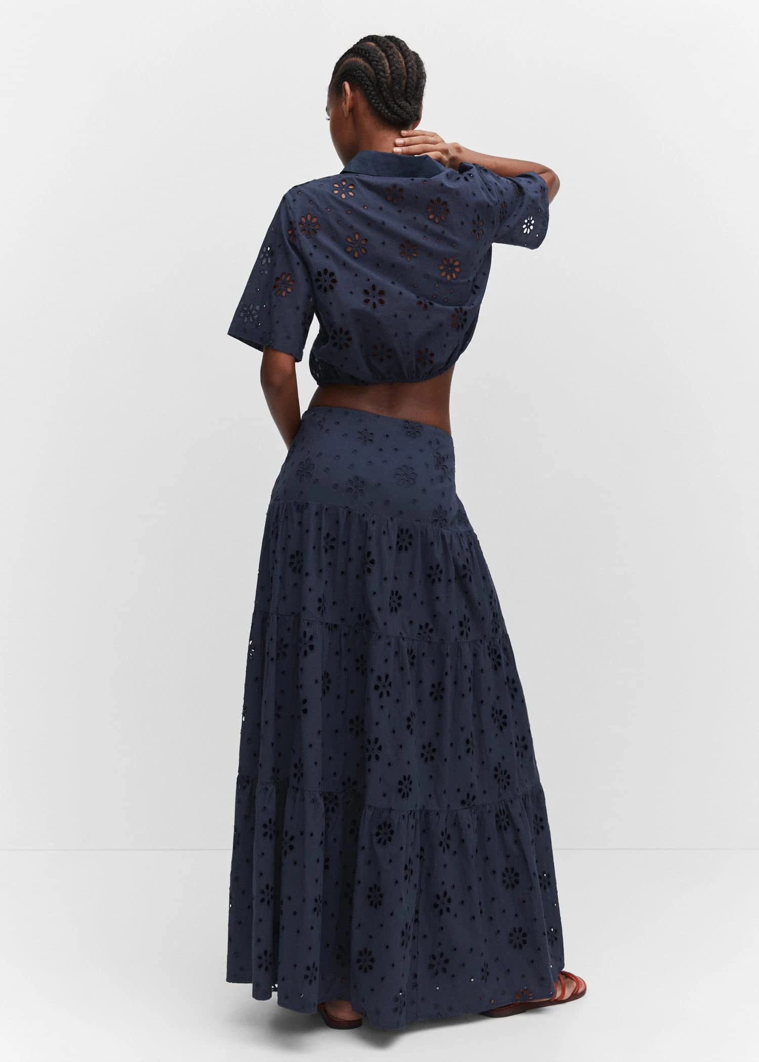 Jupe Brodée évasée 3 Jupe Brodée évasée – Image 3