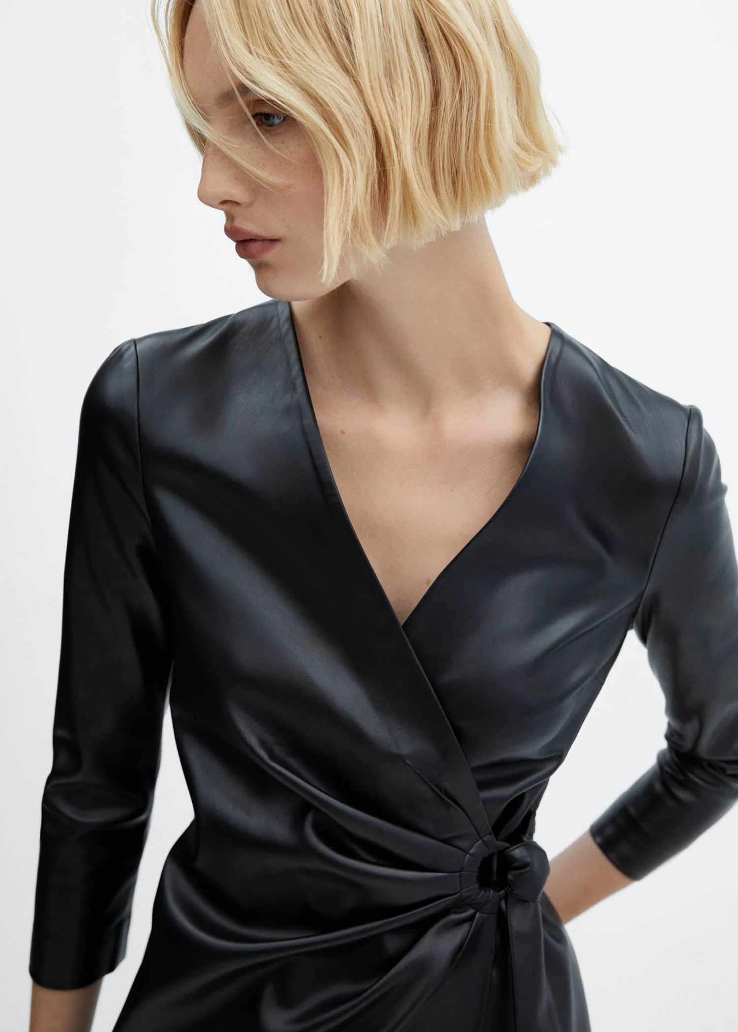 Robe Cache-cœur Similicuir 4 Robe Cache-cœur Similicuir – Image 4