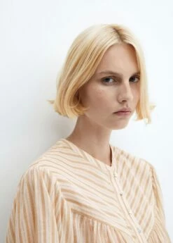 Blouse Boutons Manches Bouffantes -New Trendy Shop 57097731 02 D1